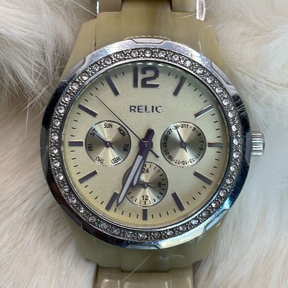 Relic Blonde Tortoise Shell Watch with Crystal Rim - Picture 2 of 14